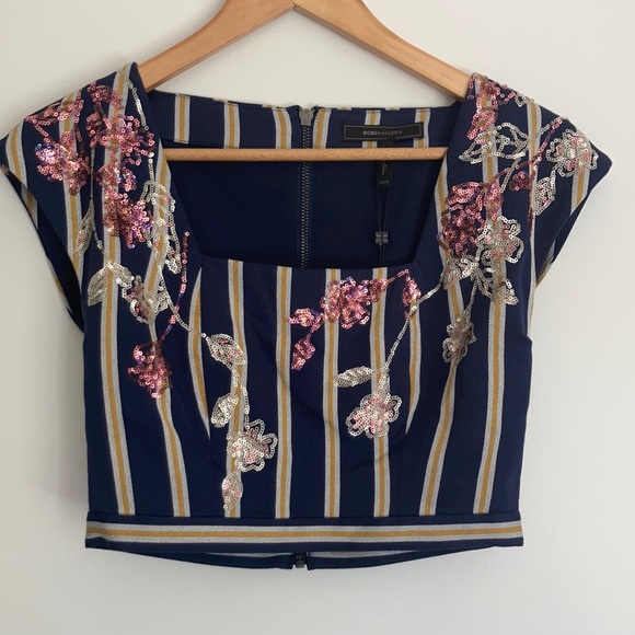 NWT BCBGMaxAzria Embellished Crop Top Floral - Picture 2 of 8